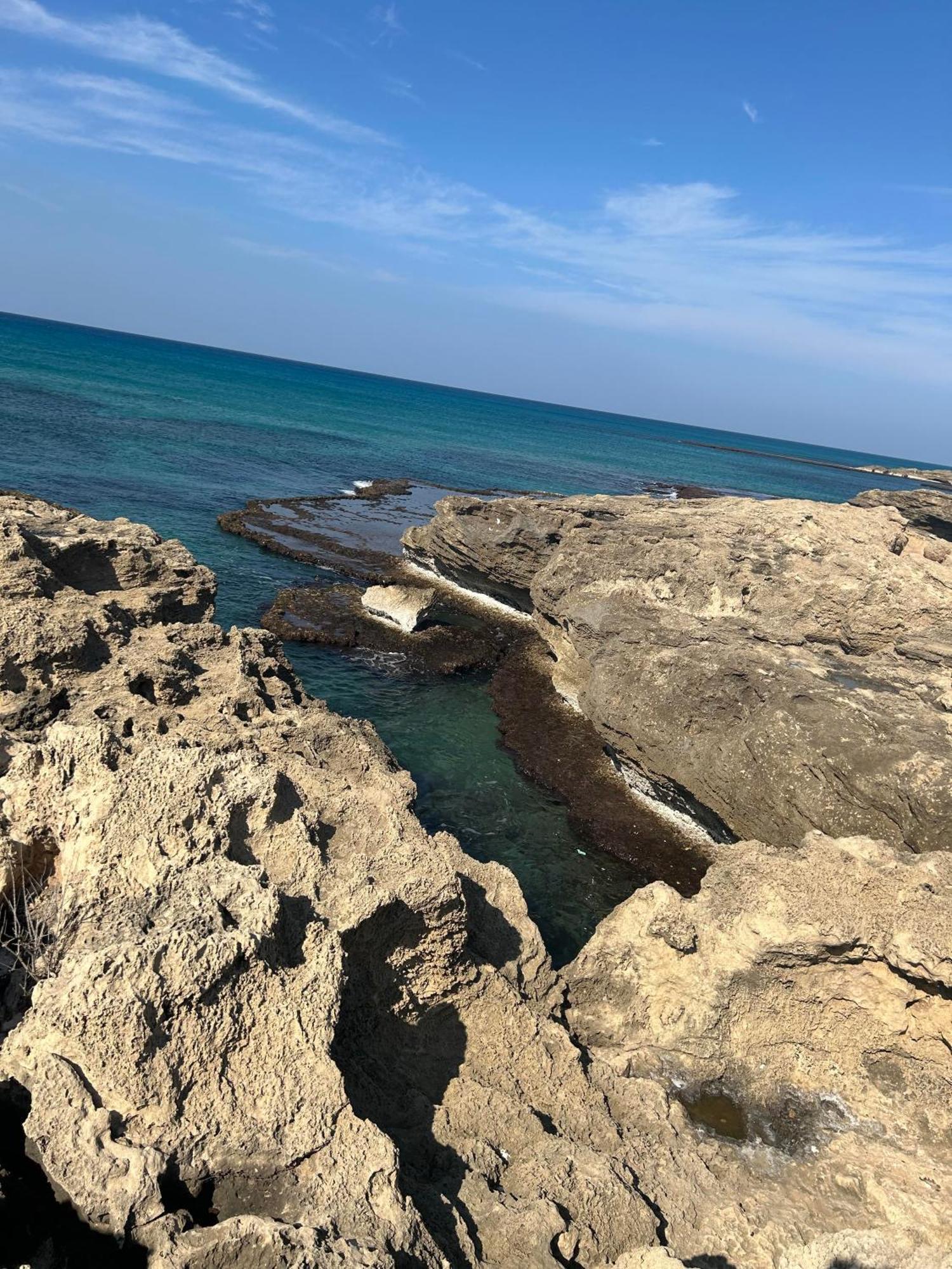 The Turquoise Suite On The Sea Trail, Atlit 外观 照片